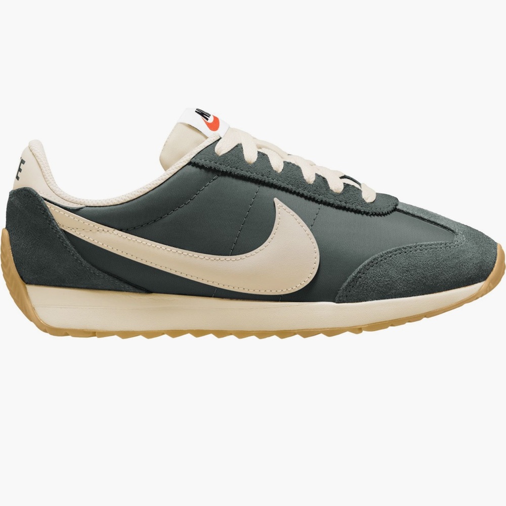 NEW IN BOX Nike Green Pacific Sneaker